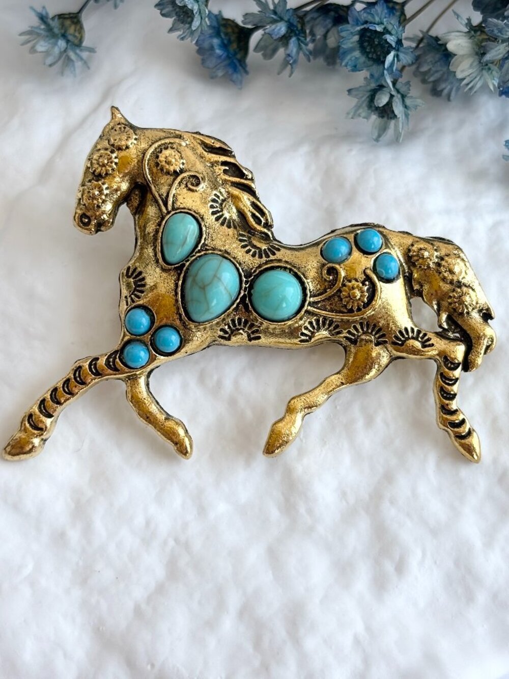 Horse Equestrian Vintage Inspired Faux Turquoise Gold Toned Brooch Pin